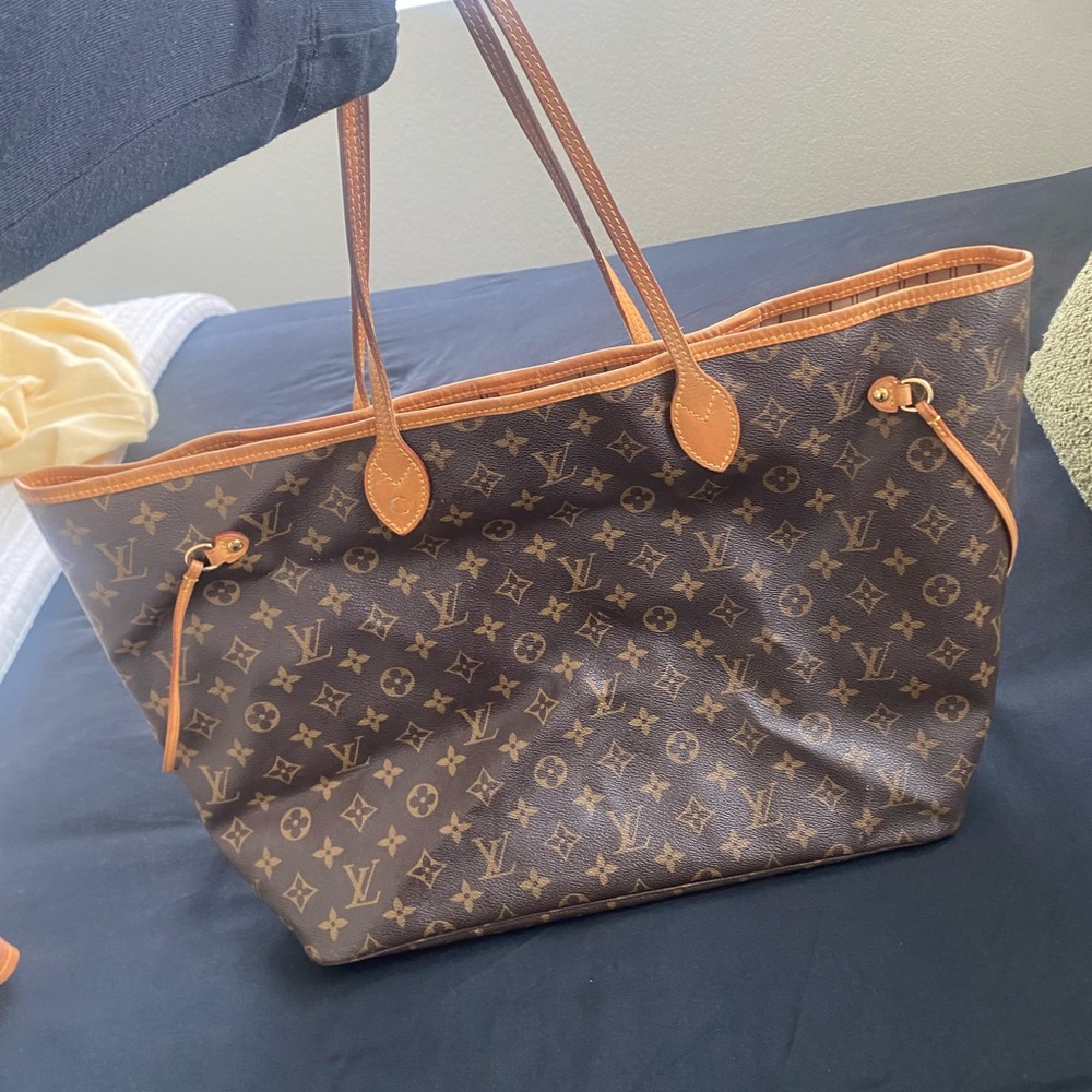 Louis Vuitton Classic Brown Monogram Tote - Picture 3 of 4